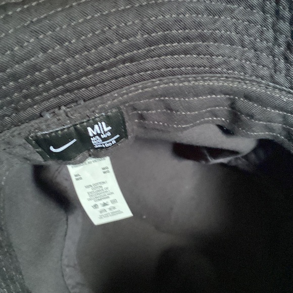 Nike floppy - Picture 2 of 2